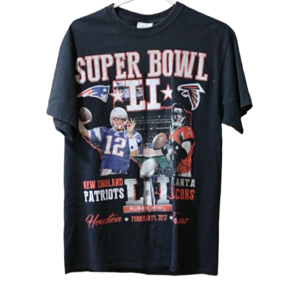 Super Bowl LI 51 New England Patriots vs Atlanta Falcons 2016 Graphic Tee Medium